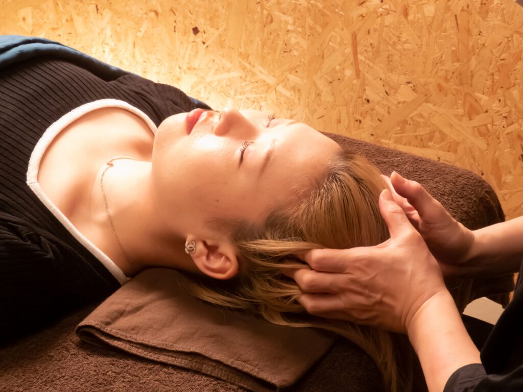 ドライヘッドスパで深いリラクゼーション